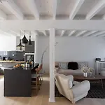 Будинок відпочинку Calypso Beautiful House In Quiet Area Close To Center Біарріц