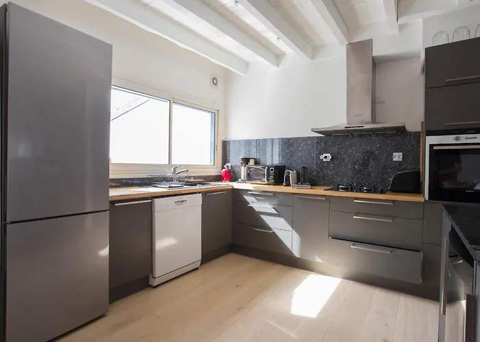 Calypso Beautiful House In Quiet Area Close To Center Biarritz